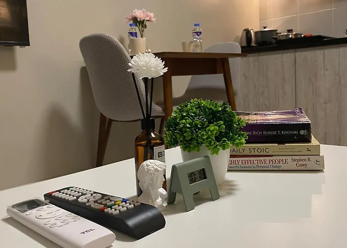 Bayhaus Mnl - Pet-friendly Near Moa