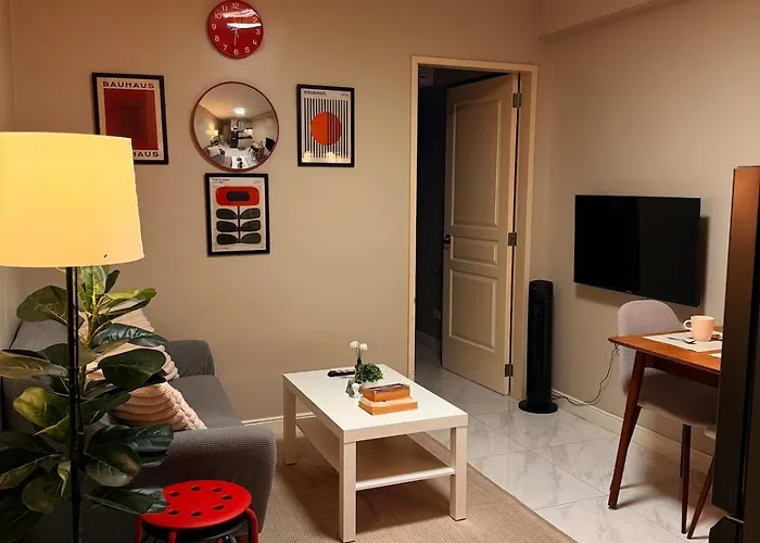 Bayhaus Mnl - Pet-friendly Near Moa Manila