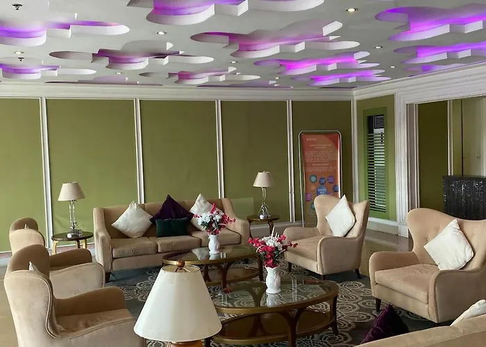 Bayhaus Mnl - Pet-friendly Near Moa